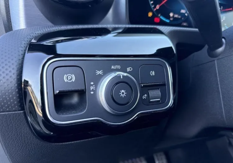 Mercedes-Benz Klasa A A 200 AMG Line 7G-DCT