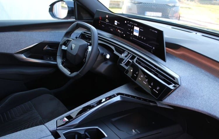 Peugeot 3008 3008 1.2 PureTech mHEV GT S&S e-DCS6