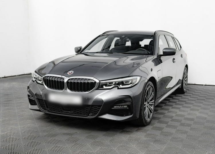 BMW Seria 3 330e xDrive M Sport sport-aut