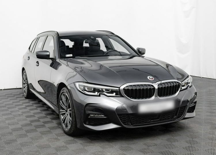BMW Seria 3 330e xDrive M Sport sport-aut