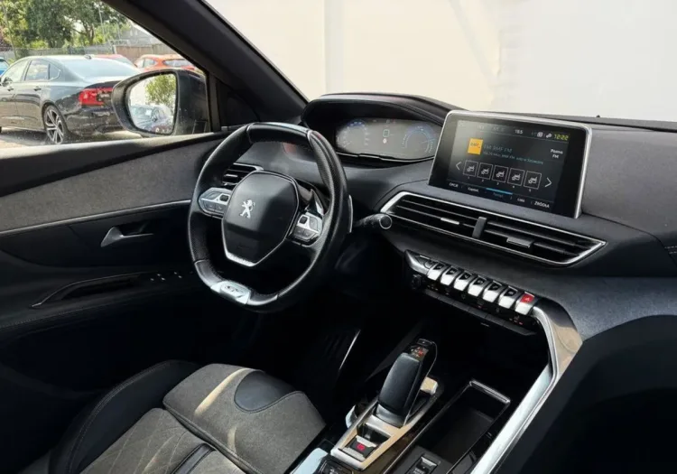 Peugeot 3008 3008 1.6 PureTech Hybrid4 PHEV GT S&S EAT8