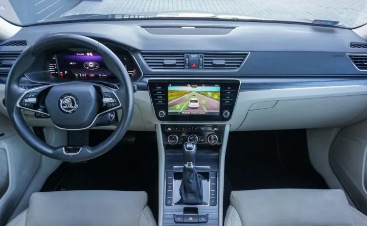 Skoda Superb Superb 2.0 TSI Style DSG