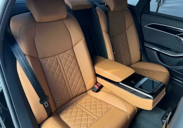 Audi A8 A8 60 TFSI mHEV Quattro Tiptr.