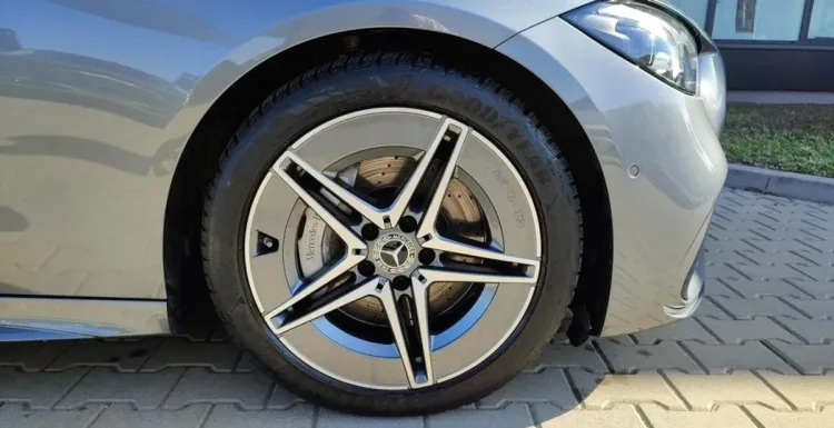 Mercedes-Benz Klasa C C 200 mHEV 4-Matic AMG