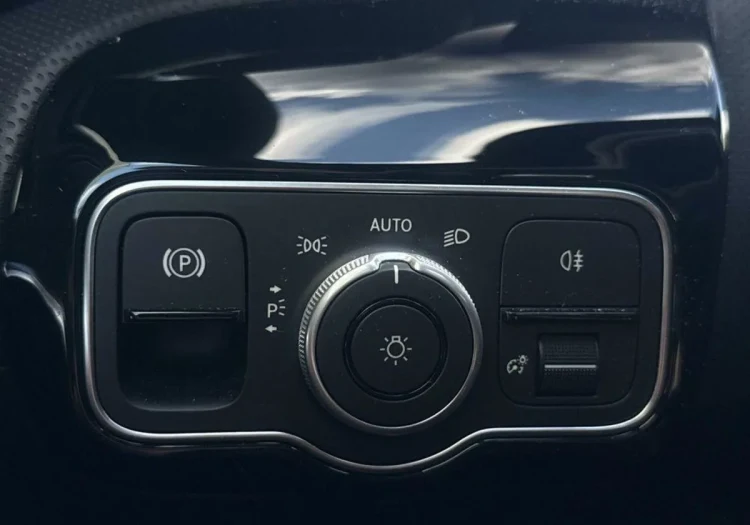 Mercedes-Benz CLA CLA 200 mHEV AMG Line 7G-DCT