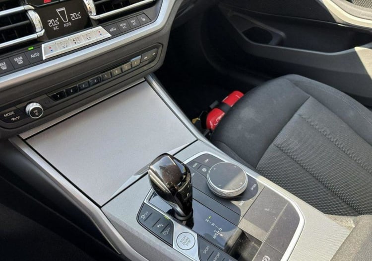 BMW Seria 3 318i Advantage sport-aut