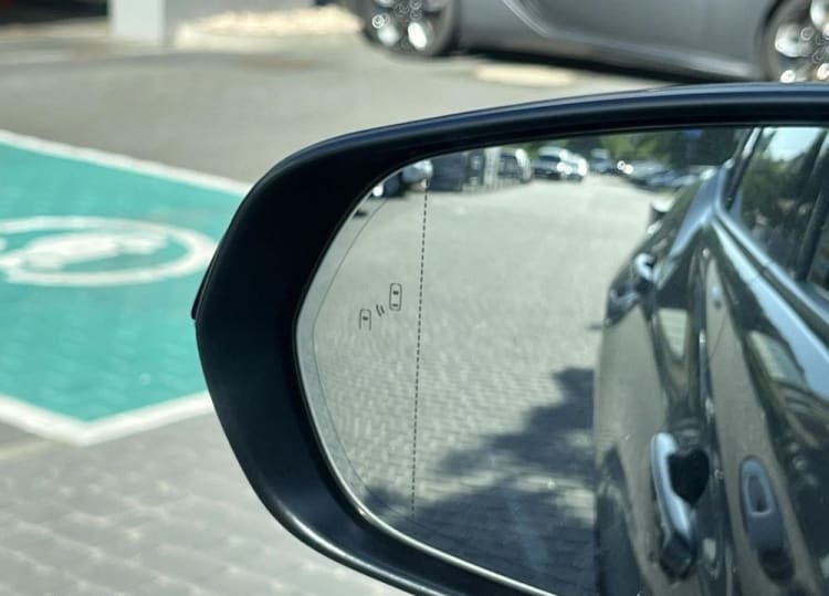 Lexus RZ RZ 450e Omotenashi DIRECT4