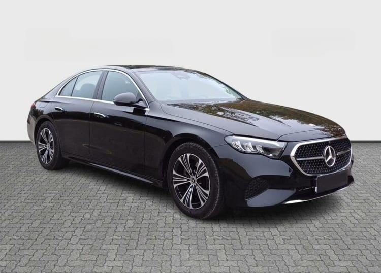 Mercedes-Benz Klasa E E 220 d mHEV 4-Matic Avantgarde 9G-Tronic