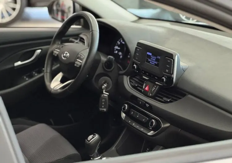 Hyundai i30 i30 1.5 DPI Modern