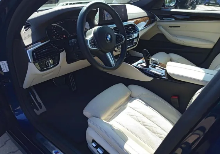 BMW Seria 5 530d xDrive aut