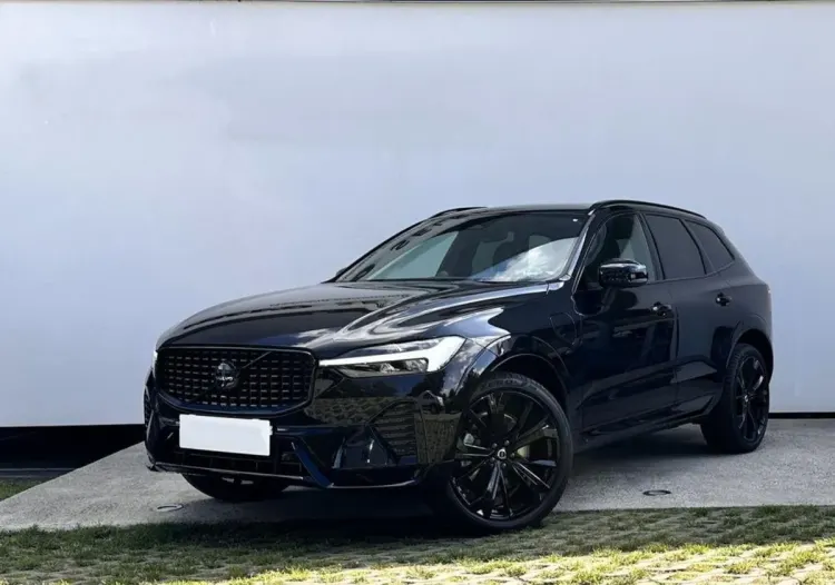 Volvo XC 60 XC 60 T6 Plug-In Hybrid AWD Plus Black Edition aut