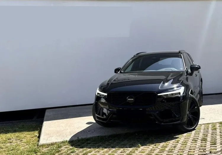 Volvo XC 60 XC 60 B5 B AWD Plus Black Edition aut