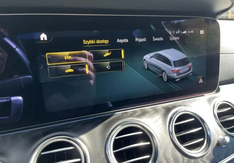 Mercedes-Benz Klasa E E 220 d 4-Matic AMG