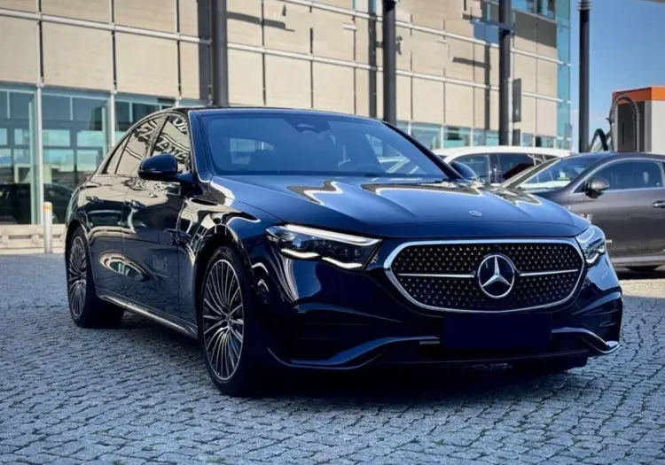 Mercedes-Benz Klasa E E 220 d mHEV 4-Matic AMG 9G-Tronic