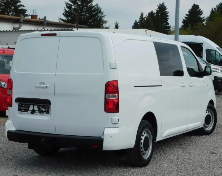 Peugeot Expert Expert 2.0 BlueHDi Standard 3,1t Premium EAT8