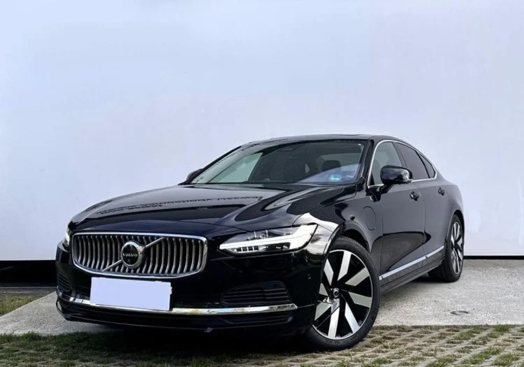 Volvo S90 S90 T8 AWD Plug-In Hybrid Ultimate Bright aut