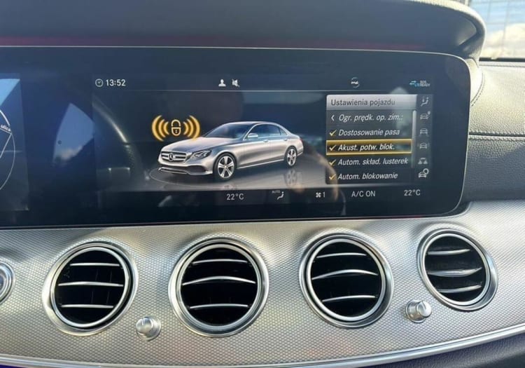 Mercedes-Benz Klasa E E 300 e