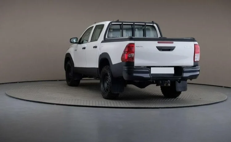 Toyota Hilux Hilux 2.4 D-4D Double Cab DLX 4x4