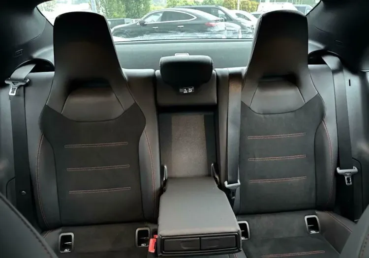 Mercedes-Benz CLA CLA 200 mHEV AMG Line 7G-DCT