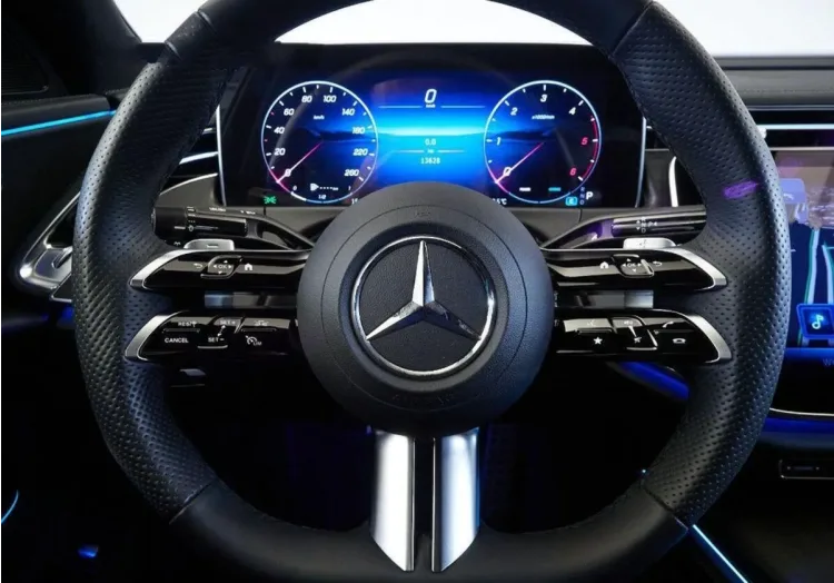 Mercedes-Benz Klasa E E 220 d mHEV 4-Matic AMG 9G-Tronic