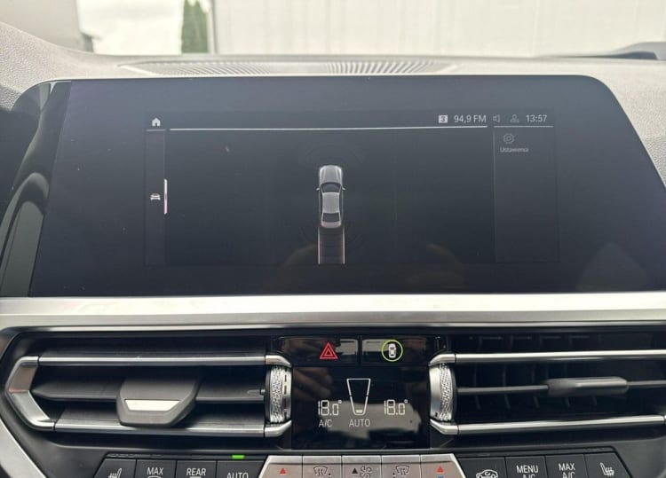 BMW Seria 3 318i Sport Line aut