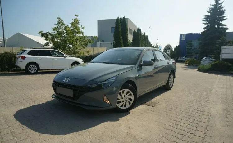 Hyundai Elantra Elantra 1.6 Modern CVT