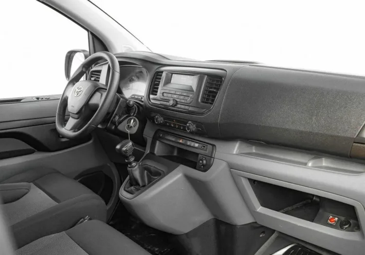 Toyota ProAce Proace Kombi 2.0 D-4D Long 2,8t