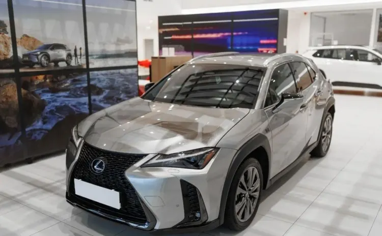 Lexus UX UX 300h F Sport Design
