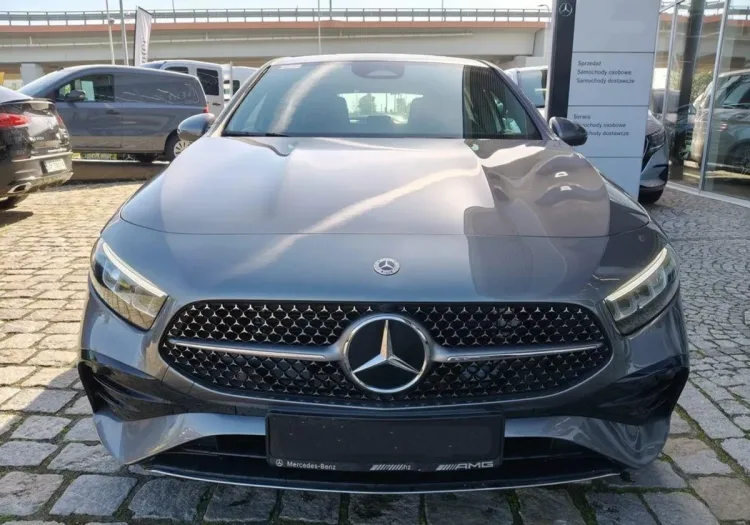 Mercedes-Benz Klasa A A 200 AMG Line 7G-DCT