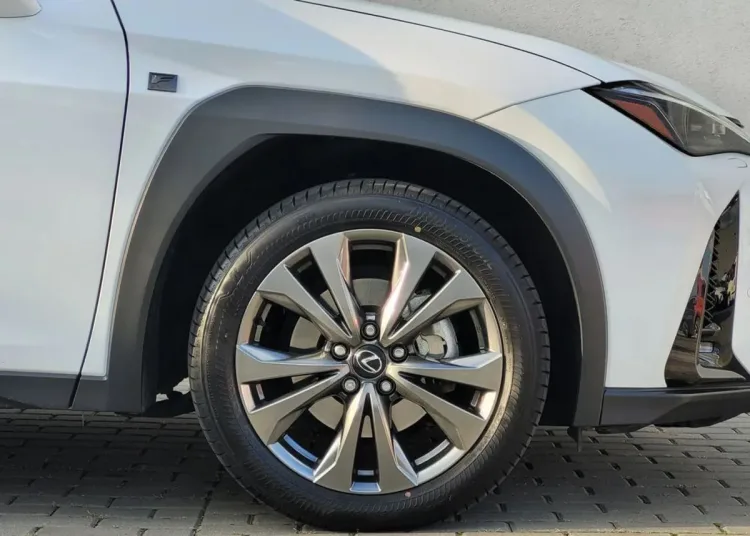 Lexus UX UX 300h F Sport Design