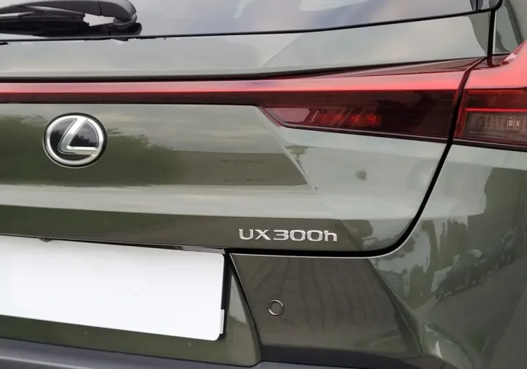 Lexus UX UX 300h F Sport Design