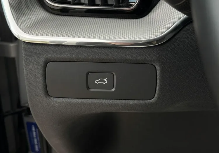 Volvo XC 60 XC 60 B4 B Plus Dark aut