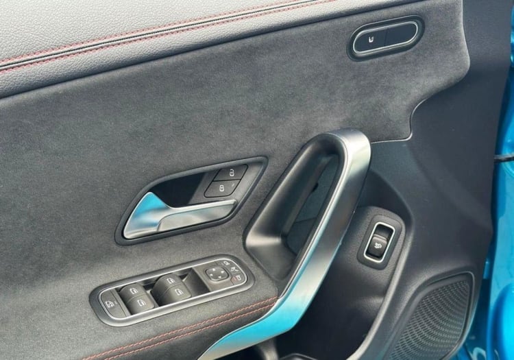 Mercedes-Benz CLA CLA 180 mHEV AMG Line 7G-DCT