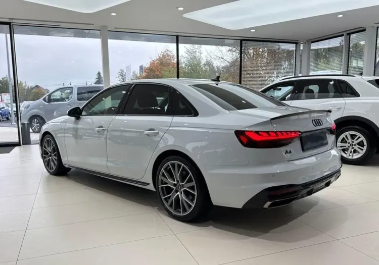 Audi A4 A4 35 TFSI mHEV S Line S tronic