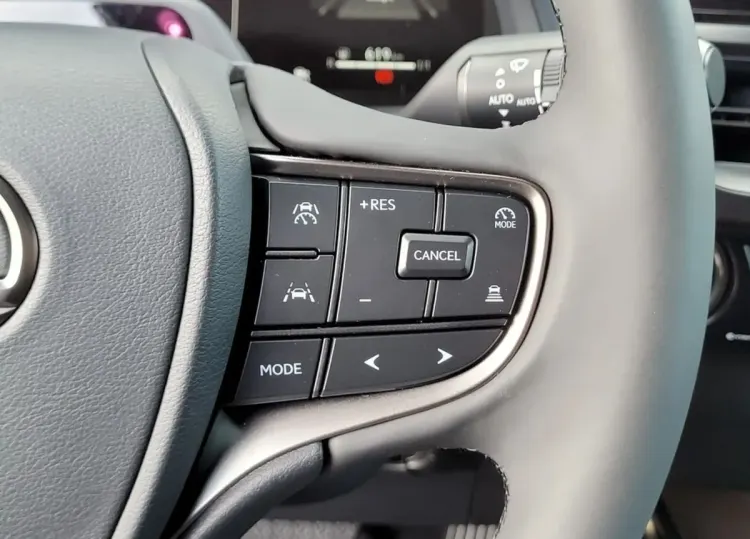 Lexus UX UX 300h F Sport Design