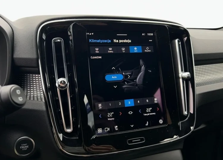 Volvo XC 40 XC40 B3 Plus Dark aut