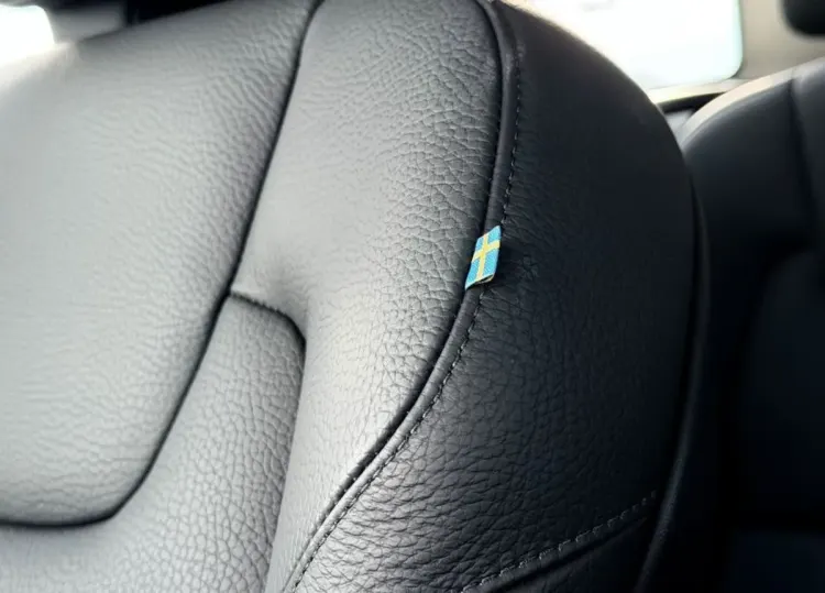 Volvo XC 60 XC 60 B5 B AWD Plus Dark aut