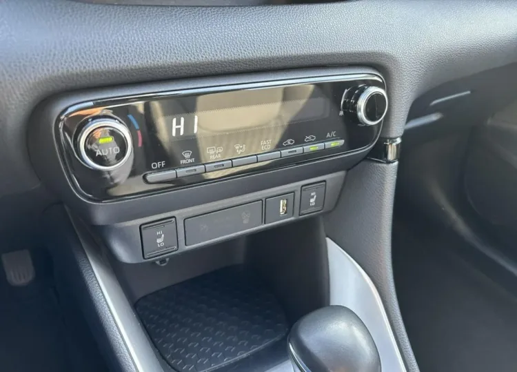 Toyota Yaris Yaris Hybrid 1.5 Comfort