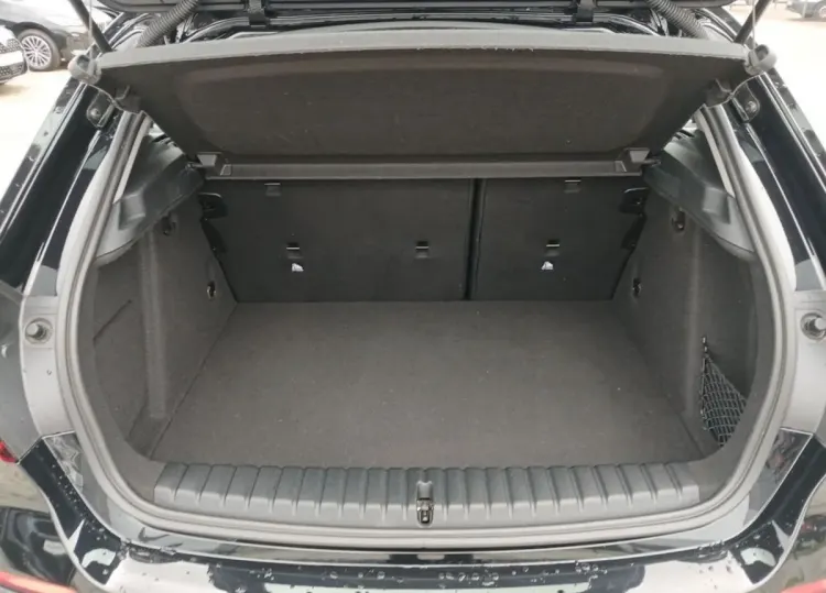 BMW Seria 1 120i Sport Line aut