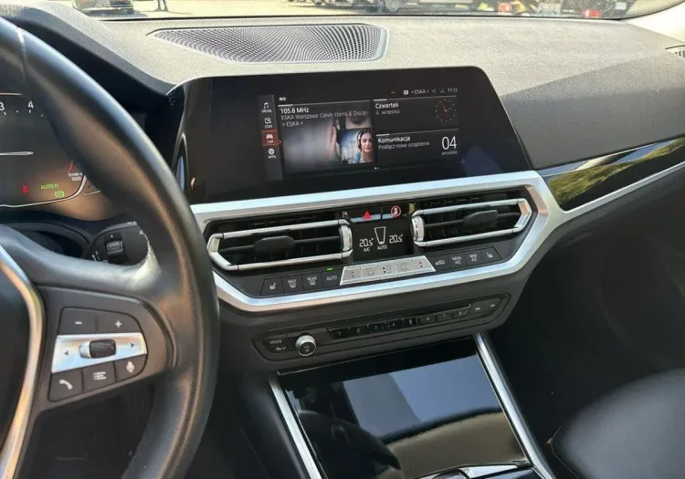 BMW Seria 3 318i Sport Line aut