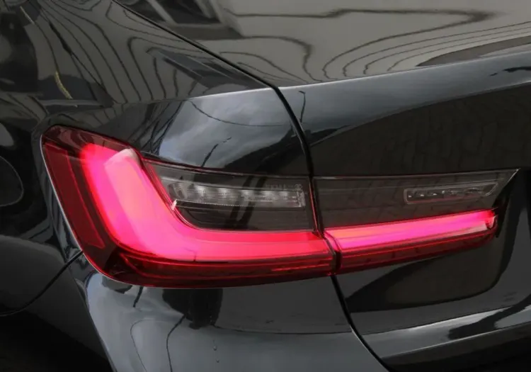 BMW Seria 3 320d xDrive mHEV aut