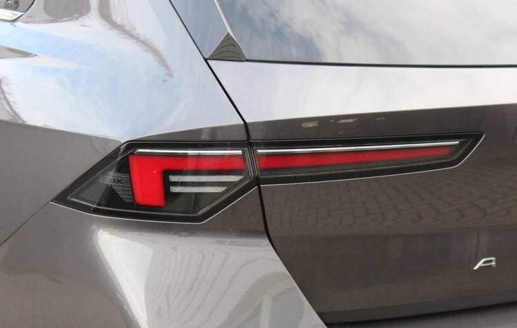 Opel Astra Astra VI 1.2 T Elegance S&S