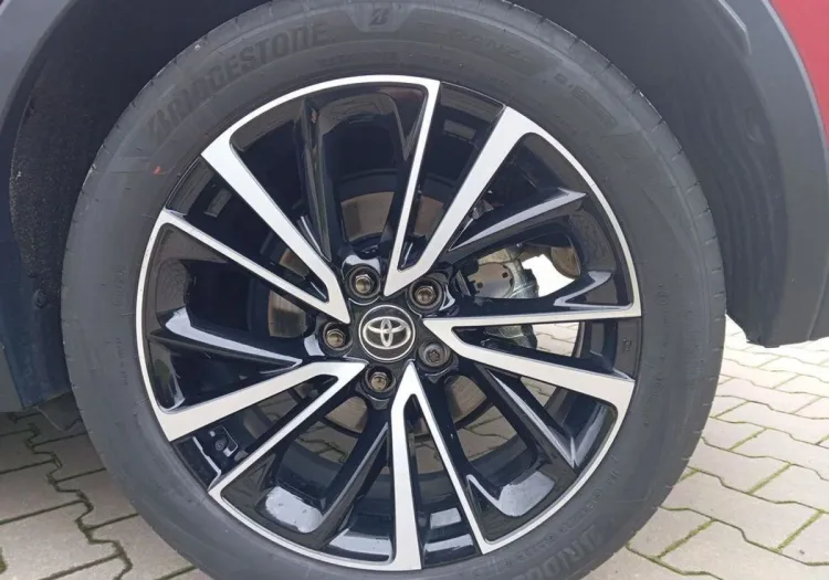 Toyota C-HR C-HR 2.0 Hybrid Executive