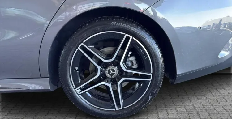 Mercedes-Benz CLA CLA 200 d AMG Line 8G-DCT