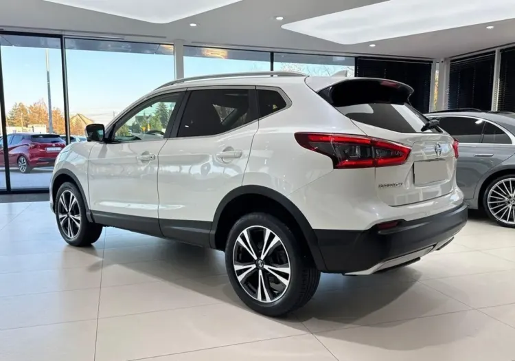 Nissan Qashqai Qashqai 1.3 DIG-T N-Connecta