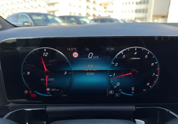 Mercedes-Benz GLA GLA 200 AMG Line