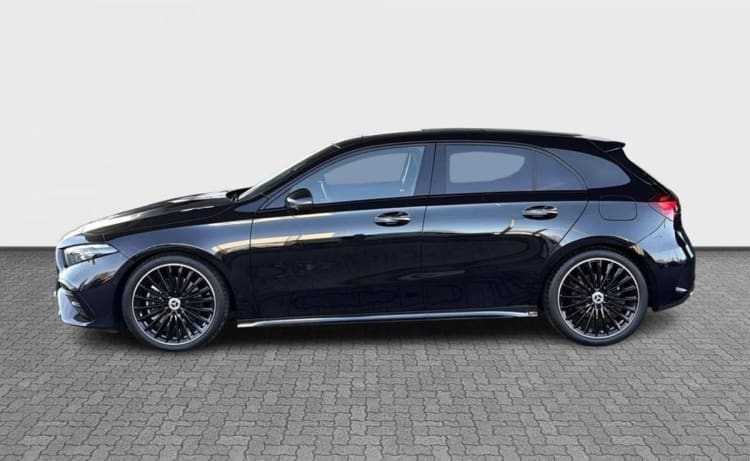 Mercedes-Benz Klasa A A 220 4-Matic AMG Line 8G-DCT