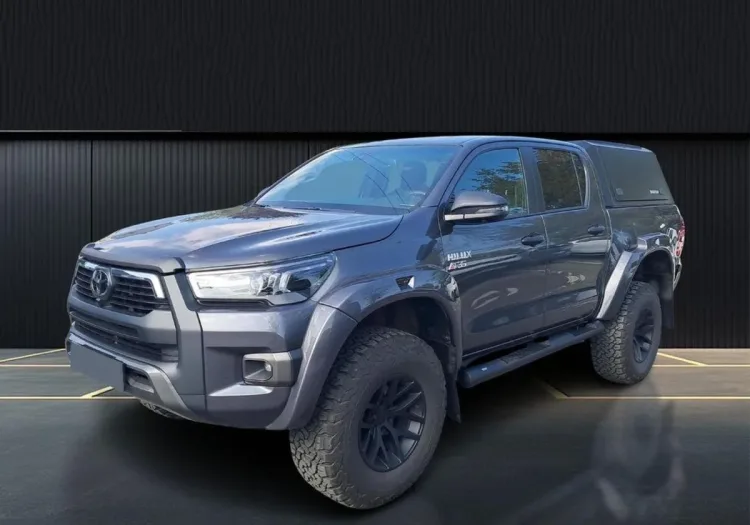 Toyota Hilux Hilux 2.8 D-4D Double Cab Invincible 4x4 aut