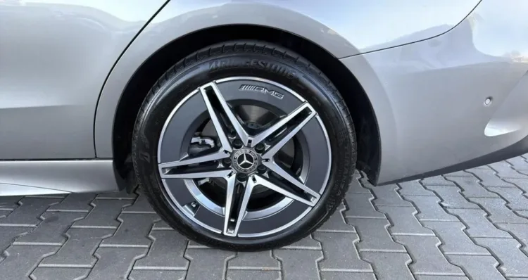 Mercedes-Benz Klasa C C 200 d mHEV AMG