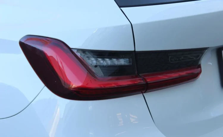 BMW Seria 3 320i sport-aut